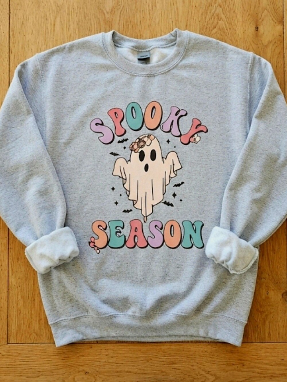 Spooky Season Gray Graphic Sweatshirt - Ladies Sz Large NWOT - Picture 1 of 2